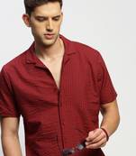 men's short sleeves solid maroon shirt