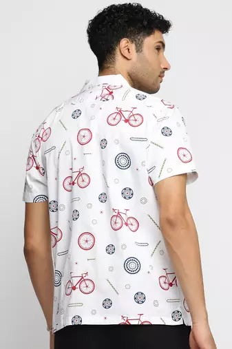 men's short sleeves graphic white shirt