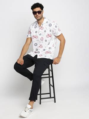 men's short sleeves graphic white shirt 5