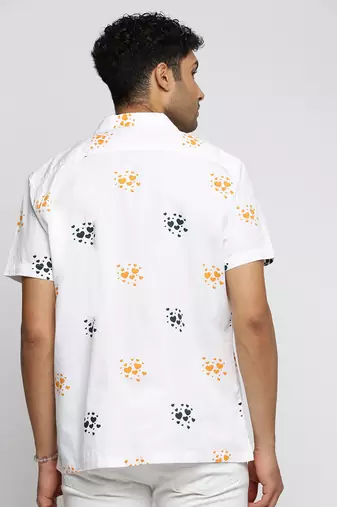 men's short sleeves graphic white shirt