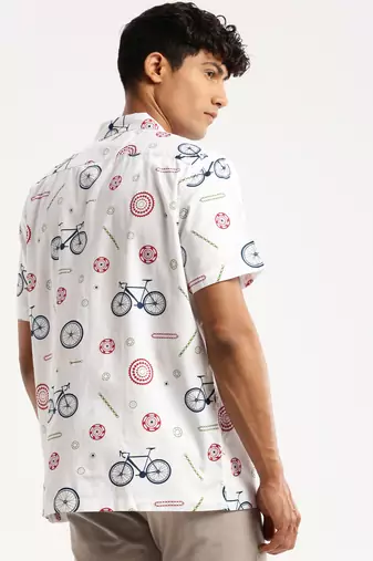 men's short sleeves graphic white shirt