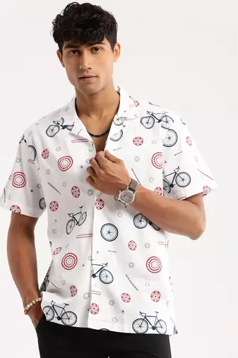 men's short sleeves graphic white shirt