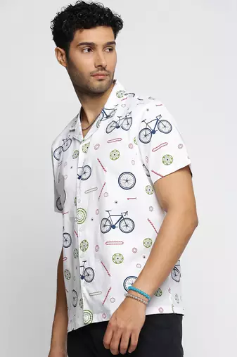 men's short sleeves graphic white shirt