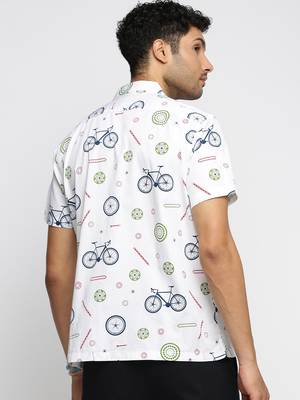 men's short sleeves graphic white shirt 4