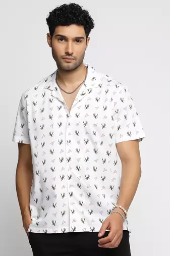 men's short sleeves graphic white shirt