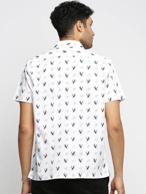 men's short sleeves graphic white shirt 4