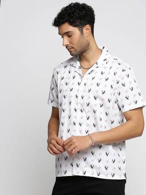 men's short sleeves graphic white shirt 3