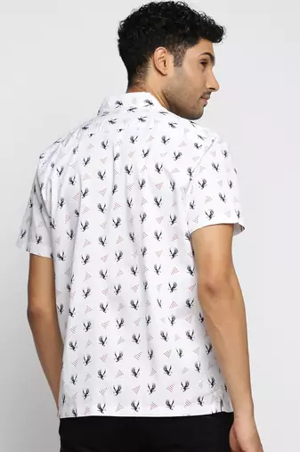 men's short sleeves graphic white shirt