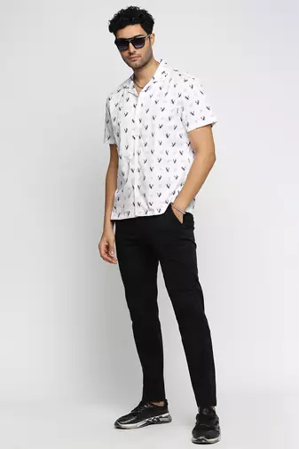 men's short sleeves graphic white shirt