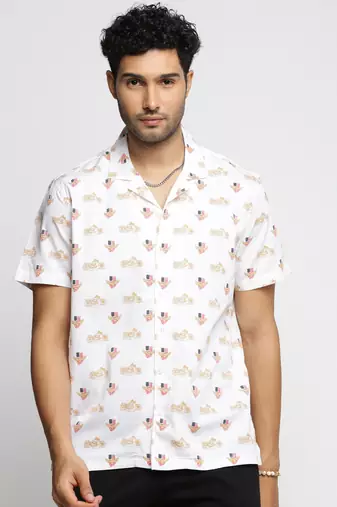 men's short sleeves graphic white shirt