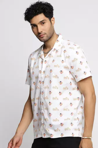 men's short sleeves graphic white shirt