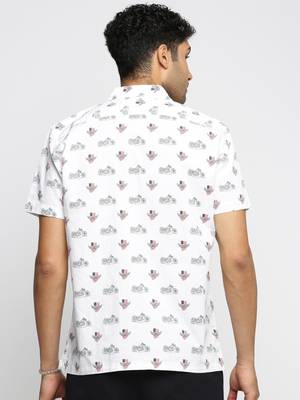 men's short sleeves graphic white shirt 4