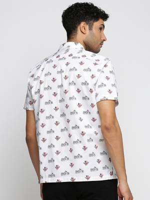 men's short sleeves graphic white shirt 4