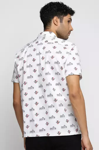 men's short sleeves graphic white shirt