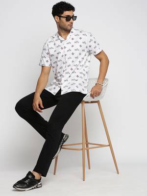 men's short sleeves graphic white shirt 5