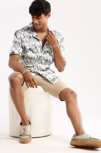 men's short sleeves abstract white shirt