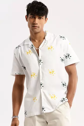 men's short sleeves graphic white shirt