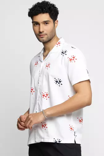 men's short sleeves graphic white shirt