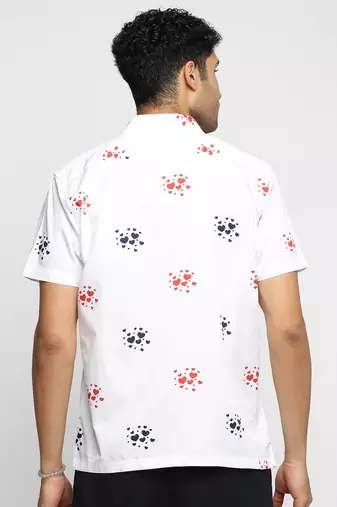 men's short sleeves graphic white shirt