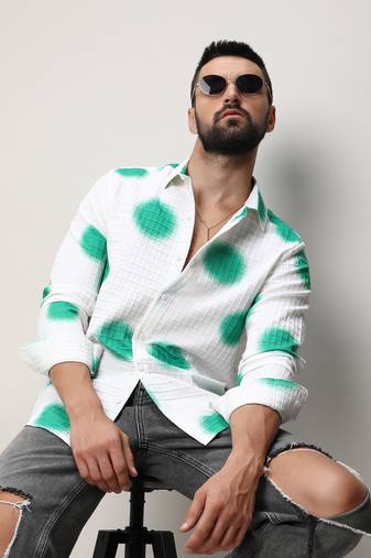 Men's chalk white:emerald green spraypaint shirt