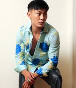 Men's light blue hydrangea foliage shirt