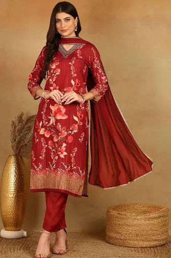 women maroon rayon blend floral printed straight kurta trouser with dupatta