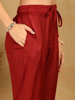 women maroon rayon blend floral printed straight kurta trouser with dupatta 5