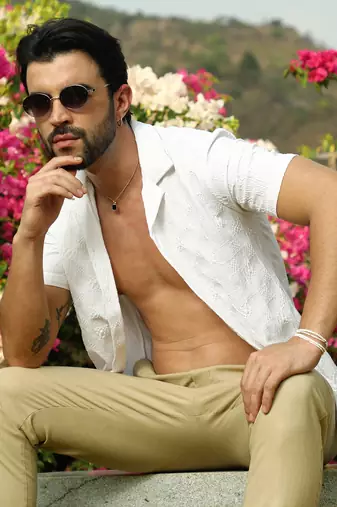 Men's chalk white creased-check shirt