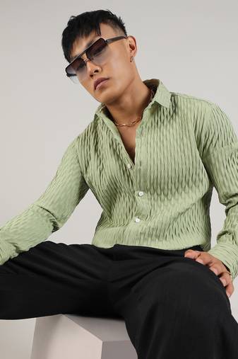 Men's pistachio green crinkled-weave shirt