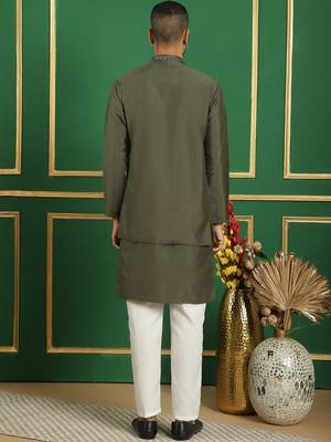 Men grey embroidered silk blend kurta jacket set 4