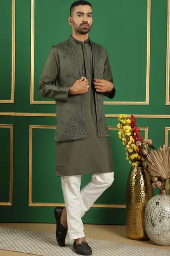 Men grey embroidered silk blend kurta jacket set