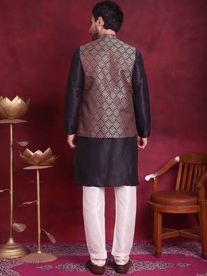 Men maroon woven silk blend kurta jacket set 2