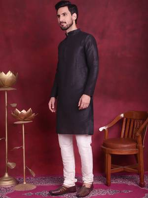 Men maroon woven silk blend kurta jacket set 5