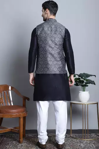 Men grey printed silk blend kurta jacket set