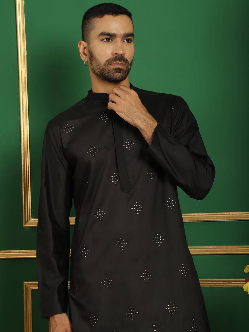 Men black embroidered silk blend kurta pajama