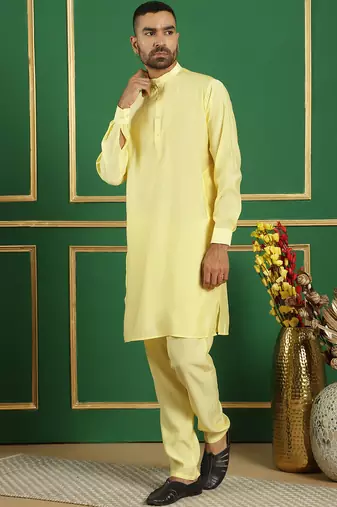 Men yellow solid silk blend kurta pajama