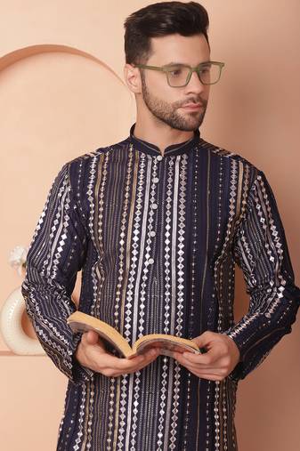 Men blue embroidered silk blend kurta pajama