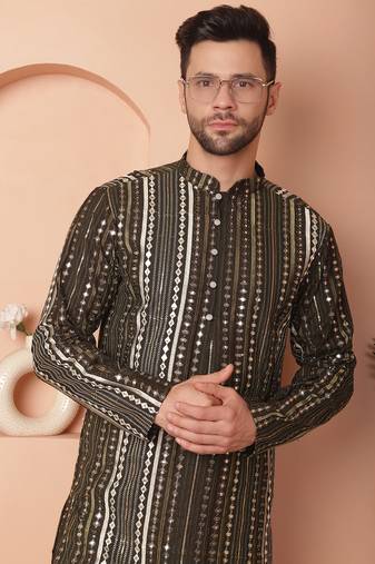 Men green embroidered silk blend kurta pajama