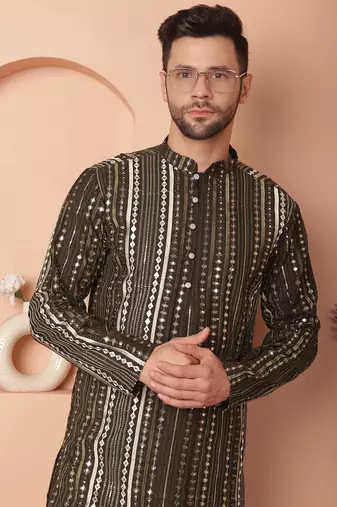 Men green embroidered silk blend kurta pajama