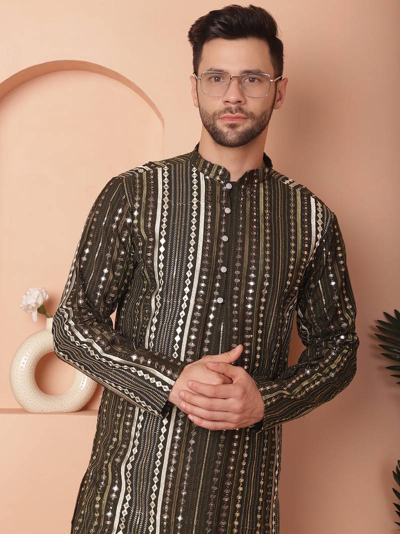 Men green embroidered silk blend kurta pajama