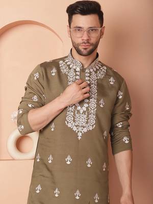 Men green embroidered cotton silk kurta pajama 1