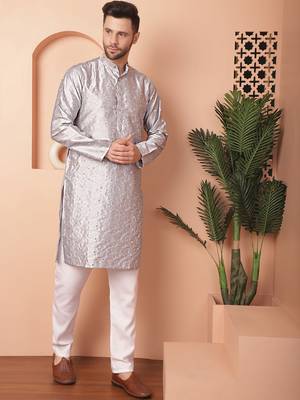 Men grey embroidered silk blend kurta pajama 5