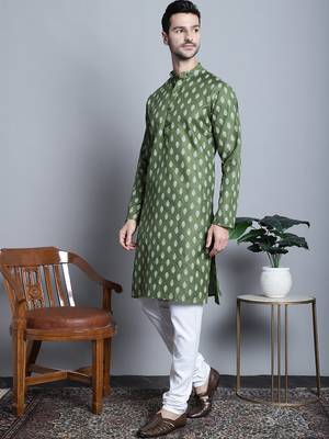 Men green printed blended cotton kurta pajama 2