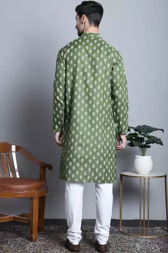 Men green printed blended cotton kurta pajama