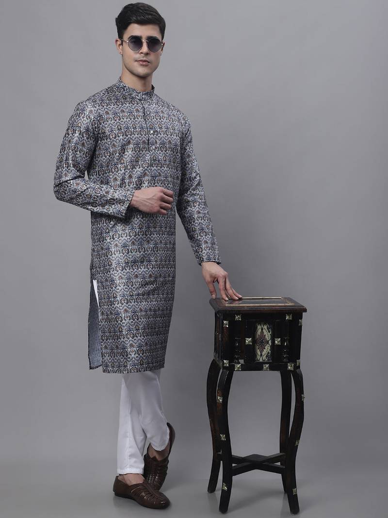 Men silver printed silk blend kurta pajama