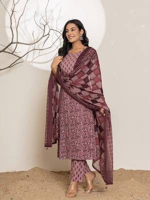  purple leaf print cotton straight kurta and trouser with dupatta set 5