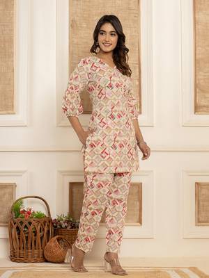  cotton cream geometric prin co-ord set 2