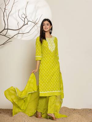  green ethnic motifs cotton straight kurta and trouser with dupatta set 2