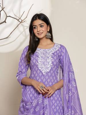 Yufta lavender ethnic motifs cotton straight kurta and trouser with dupatta set 2