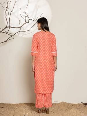  peach ethnic motifs cotton straight kurta and trouser with dupatta set 3